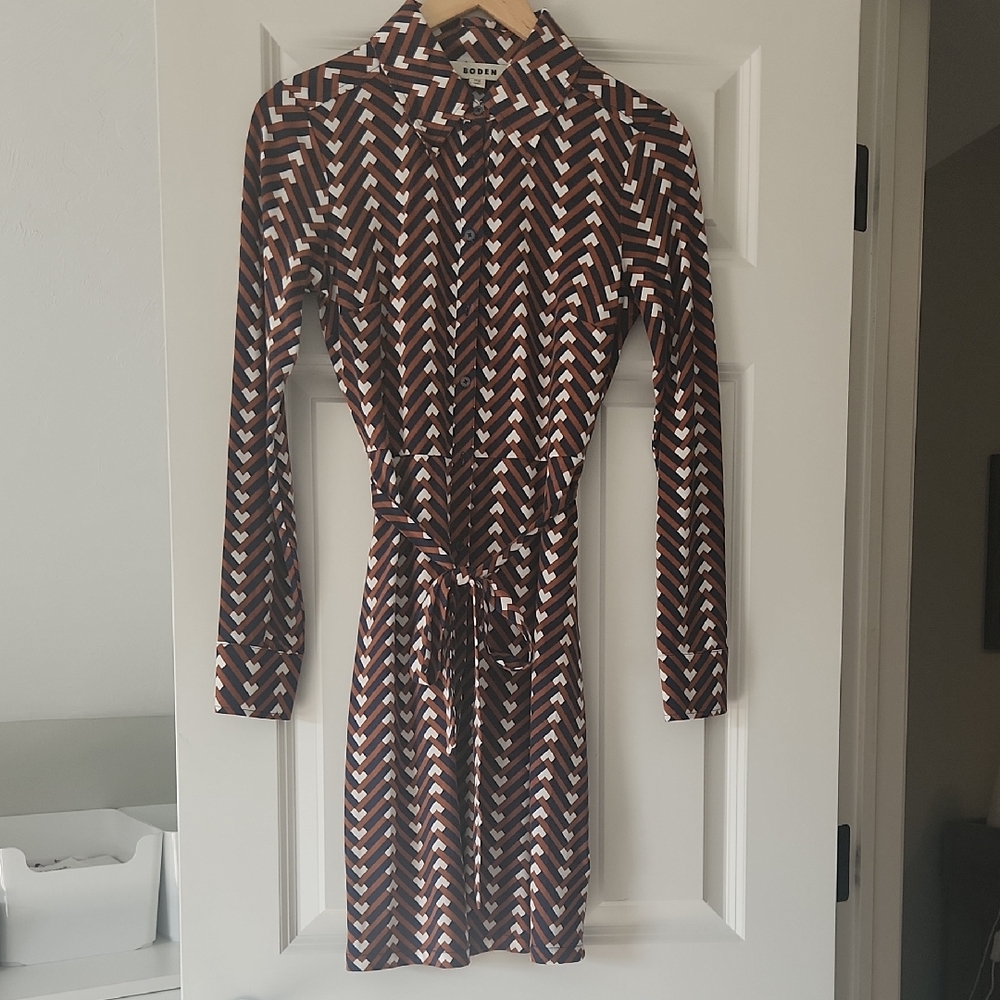 BODEN Brown and White Geometric Long Sleeve Dress